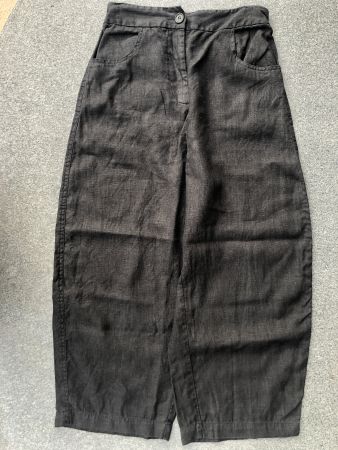 schwarze Leinen Hose der Marke Zara
