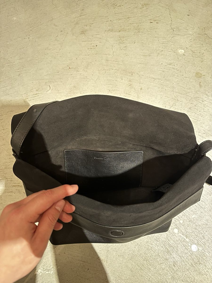 Massimo Dutti Borse: Massimo Dutti Crossbody Bag – Usato da Dättwil AG venduto da seung.kuk 6