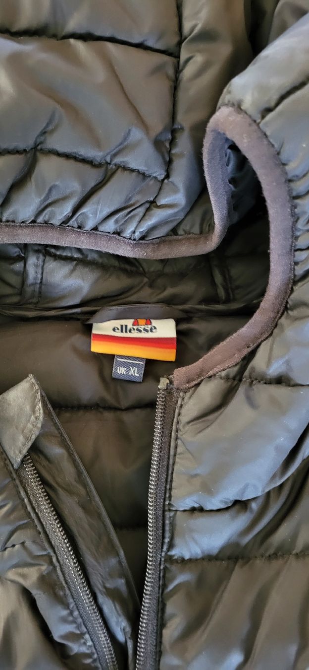 Ellesse Giacche: Ellesse Lombardy Steppjacke XL – Nuovo (secondo la descrizione) da Unterseen venduto da rej_lnk9 4