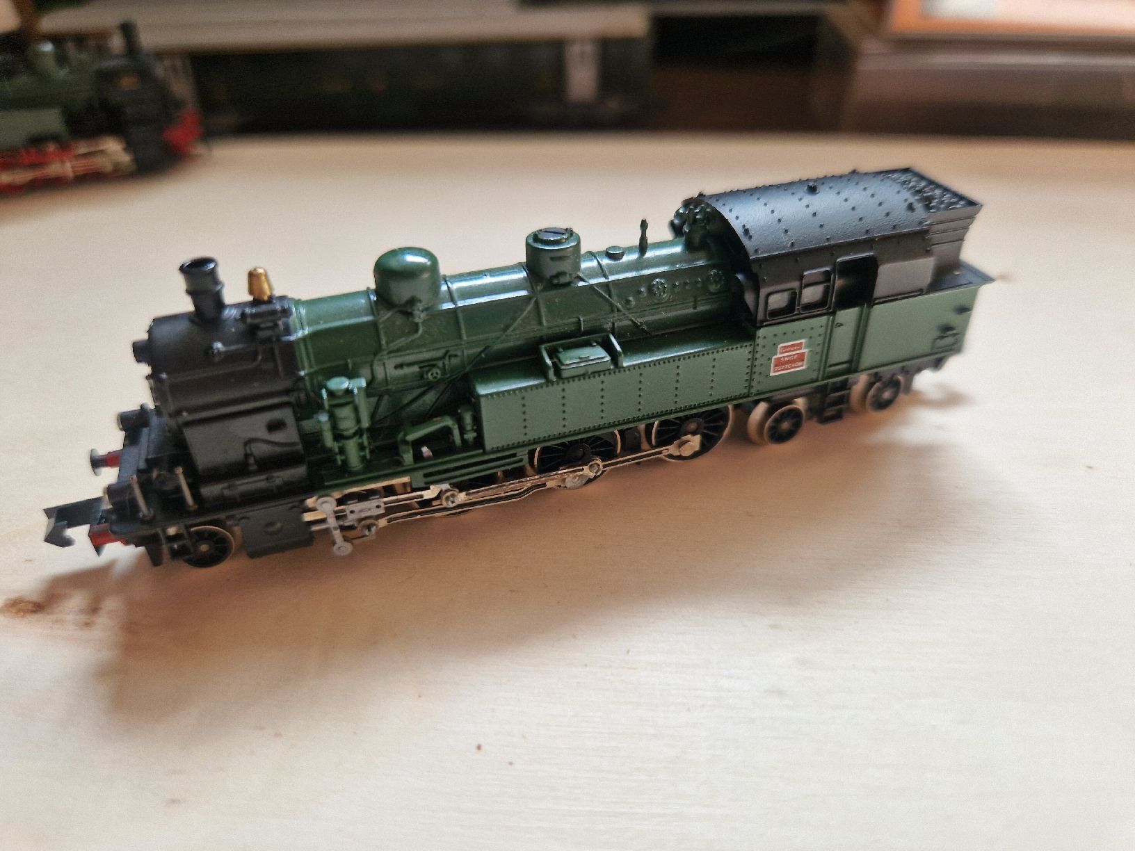 Arnold Modellini di ferrovie: Jolie locomotive à vapeur  – Usato da Neuchâtel venduto da allen07 1