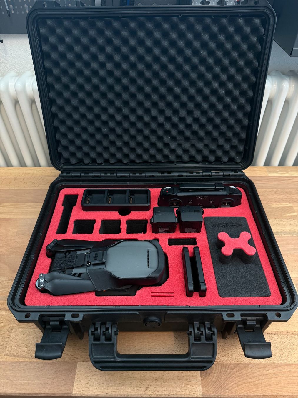 DJI Videocamere: DJI Mavic 3 Cine – Usato da Zürich venduto da Midpoint
