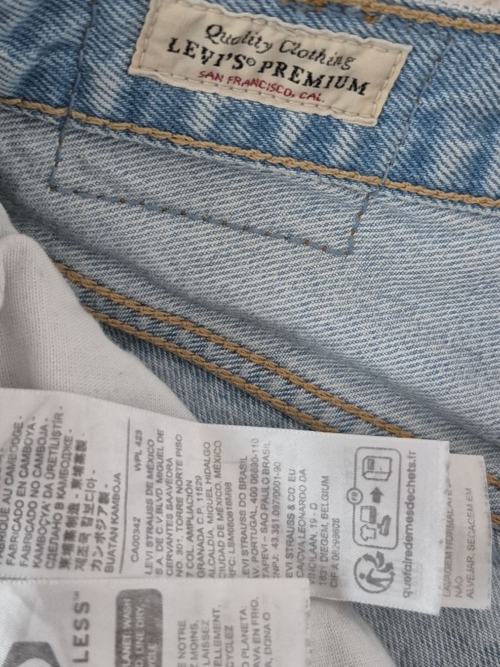 Levi's Jeans: Short Levi's L pour adolescents – Nuovo (secondo la descrizione) da St-Pierre-Clages venduto da _RV 1