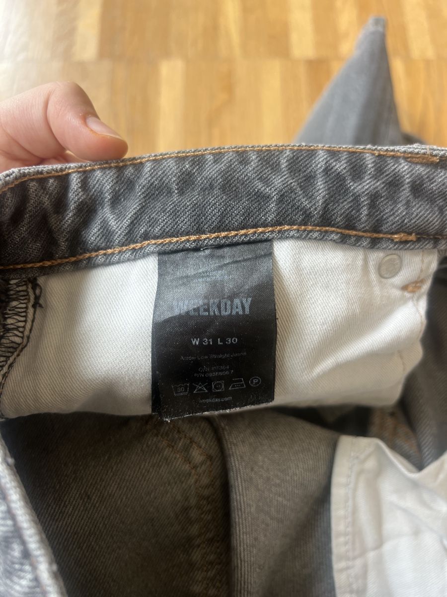 Weekday Jeans: Weekday Arrow Jeans W31 L30 - Grey Denim – Usato da Zürich venduto da mrck 2