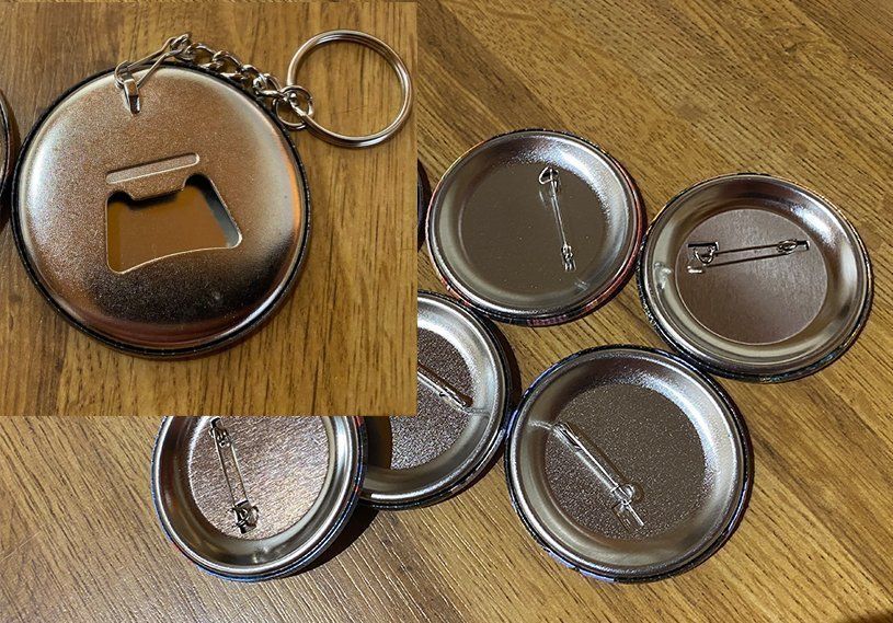 Placchette & Badge: Depeche Mode - Flaschenoeffner & Pin Anstecker – Nuovo (secondo la descrizione) da Basel venduto da VinylLover68 1