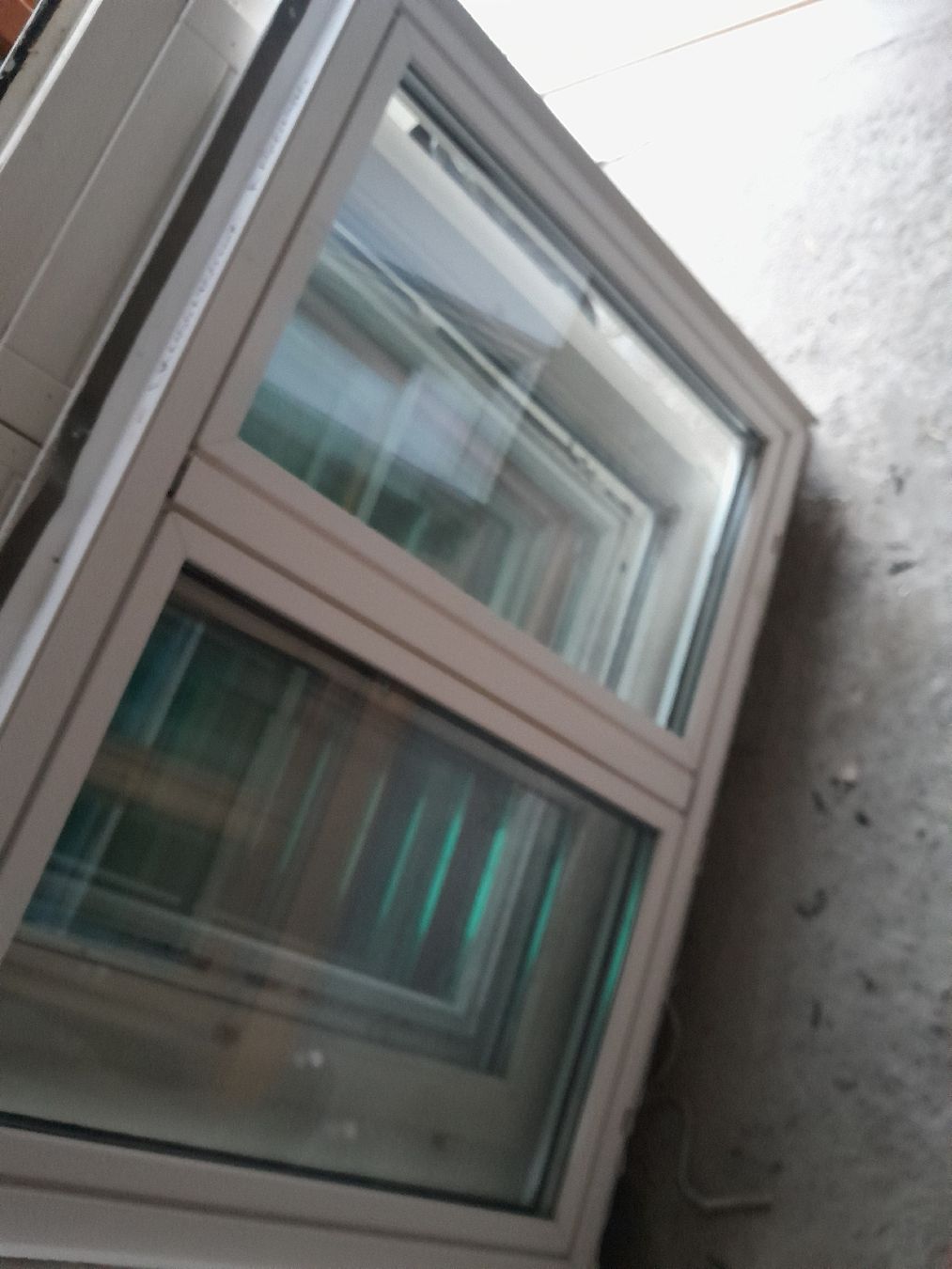 Fenêtres: Fenster – D'occasion à Marbach LU par san_8kt5 1