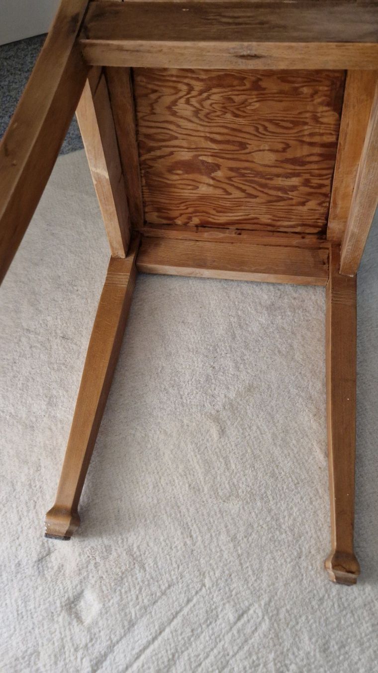Sedie: Alter Holzstuhl – Usato da Rütihof venduto da Teddy1985 2
