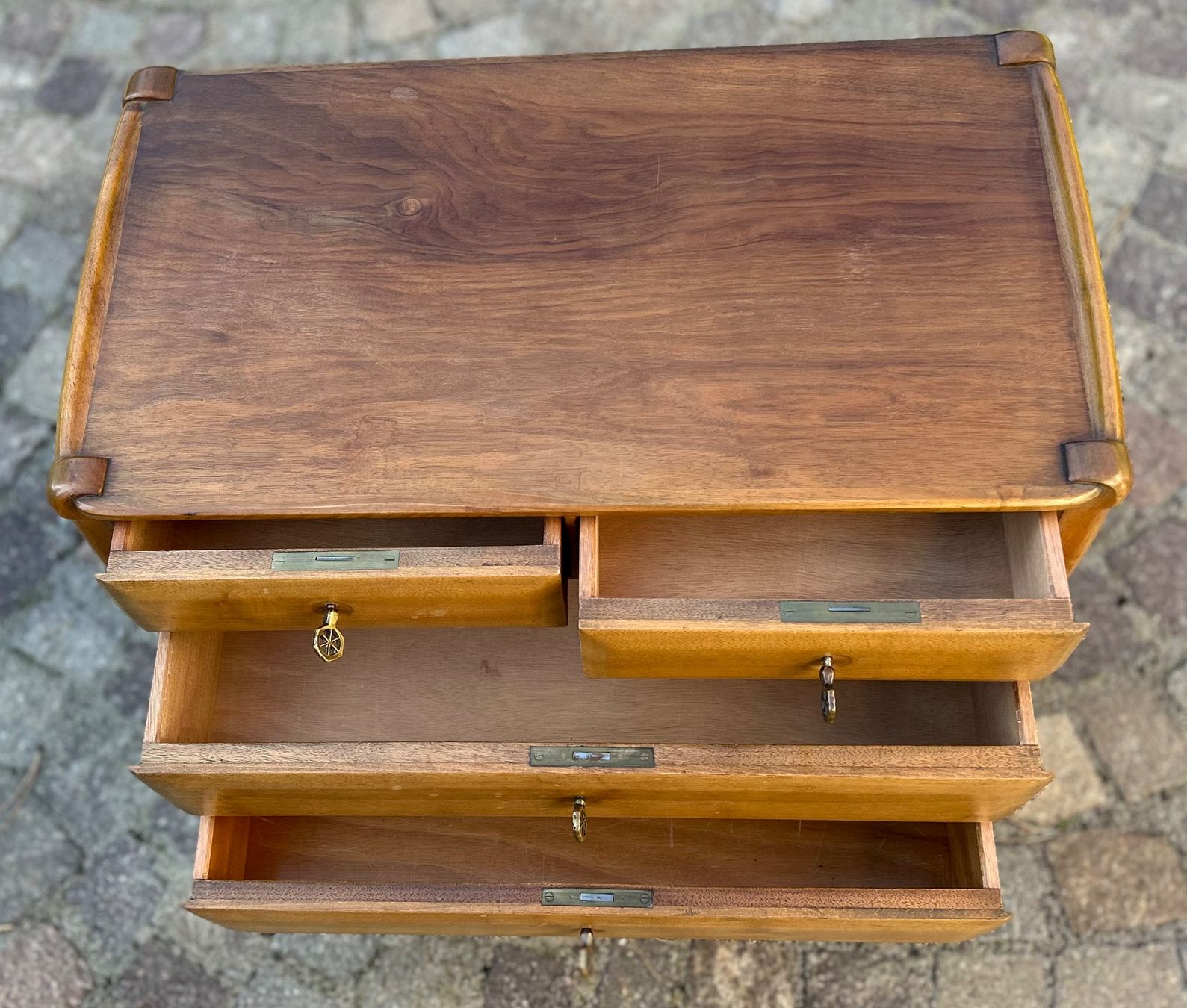 Cassettiere: Kommode mid-century modern – Usato da Lichtensteig venduto da VonSteinegg 5