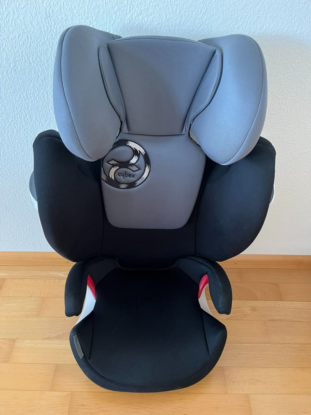 Cybex Seggiolini per auto: Kindersitz Cybex Solution M-Fix & Sitzunterlage – Usato da Muttenz venduto da Juvenile33