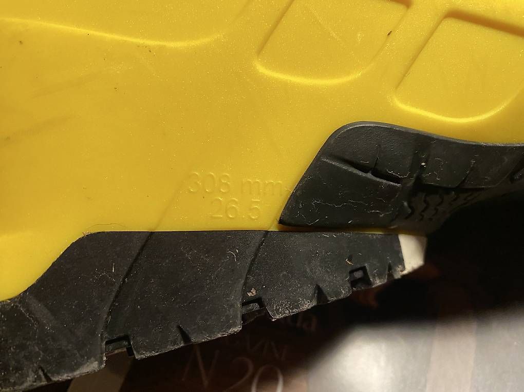 Scarpe da uomo: Chaussures de ski ROSSIGNOL – Usato da Saxon venduto da tok_8dnf 3