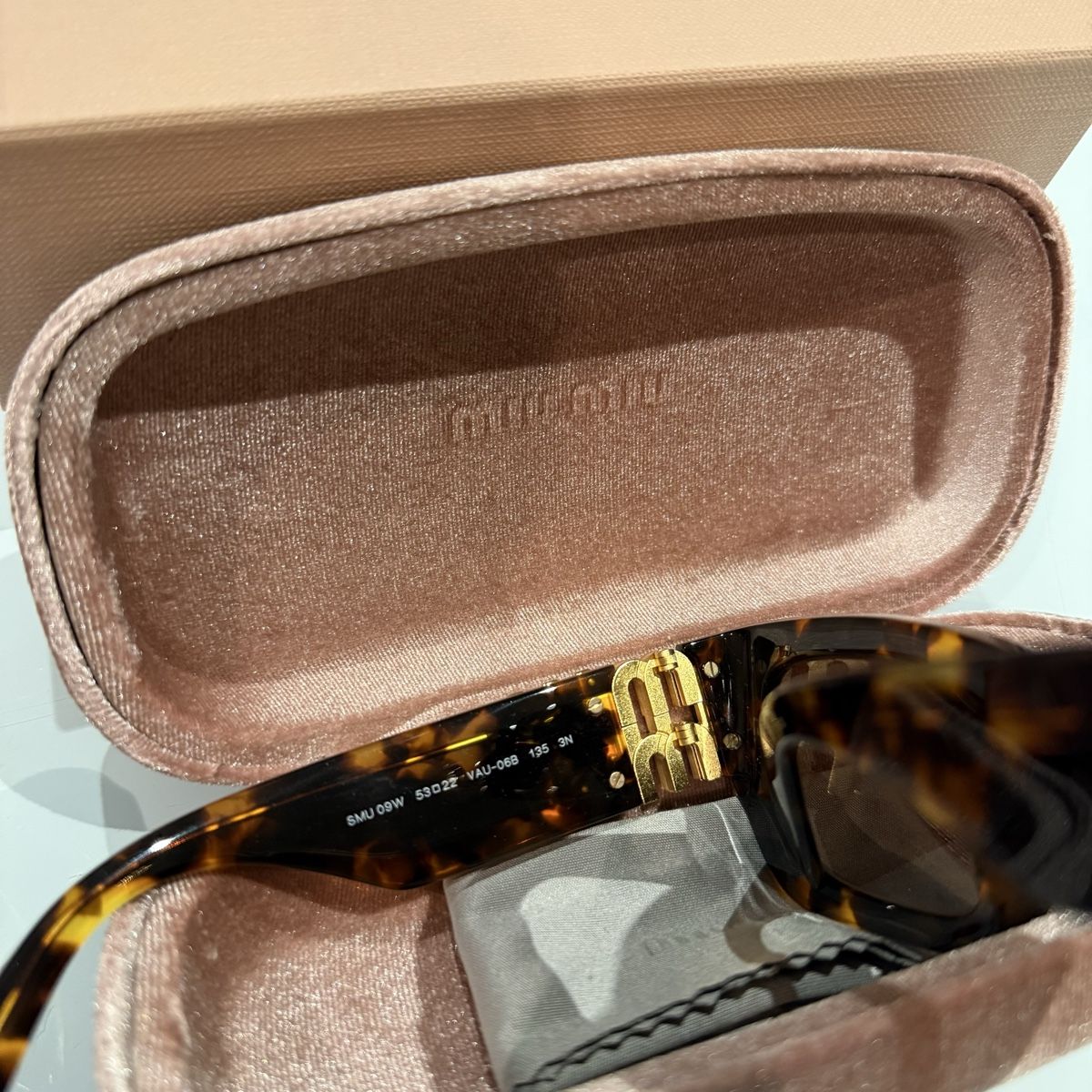 Miu Miu Brillen & Gläser: Miu Miu sunglasses – Gebraucht aus Peseux von lor_787j 2