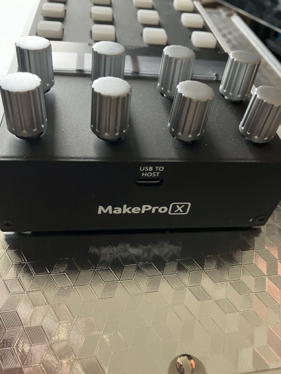 Platines de mixage: MakerProx control surface (MCU) – D'occasion à Birsfelden par GordyB 7