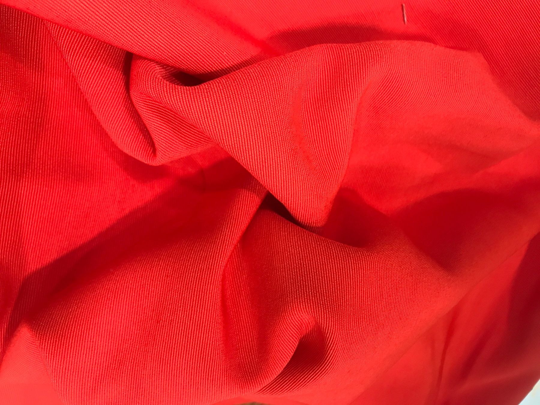 Tessuti: Coupon de tissu rouge – Nuovo (secondo la descrizione) da La Neuveville venduto da e_perriard 1