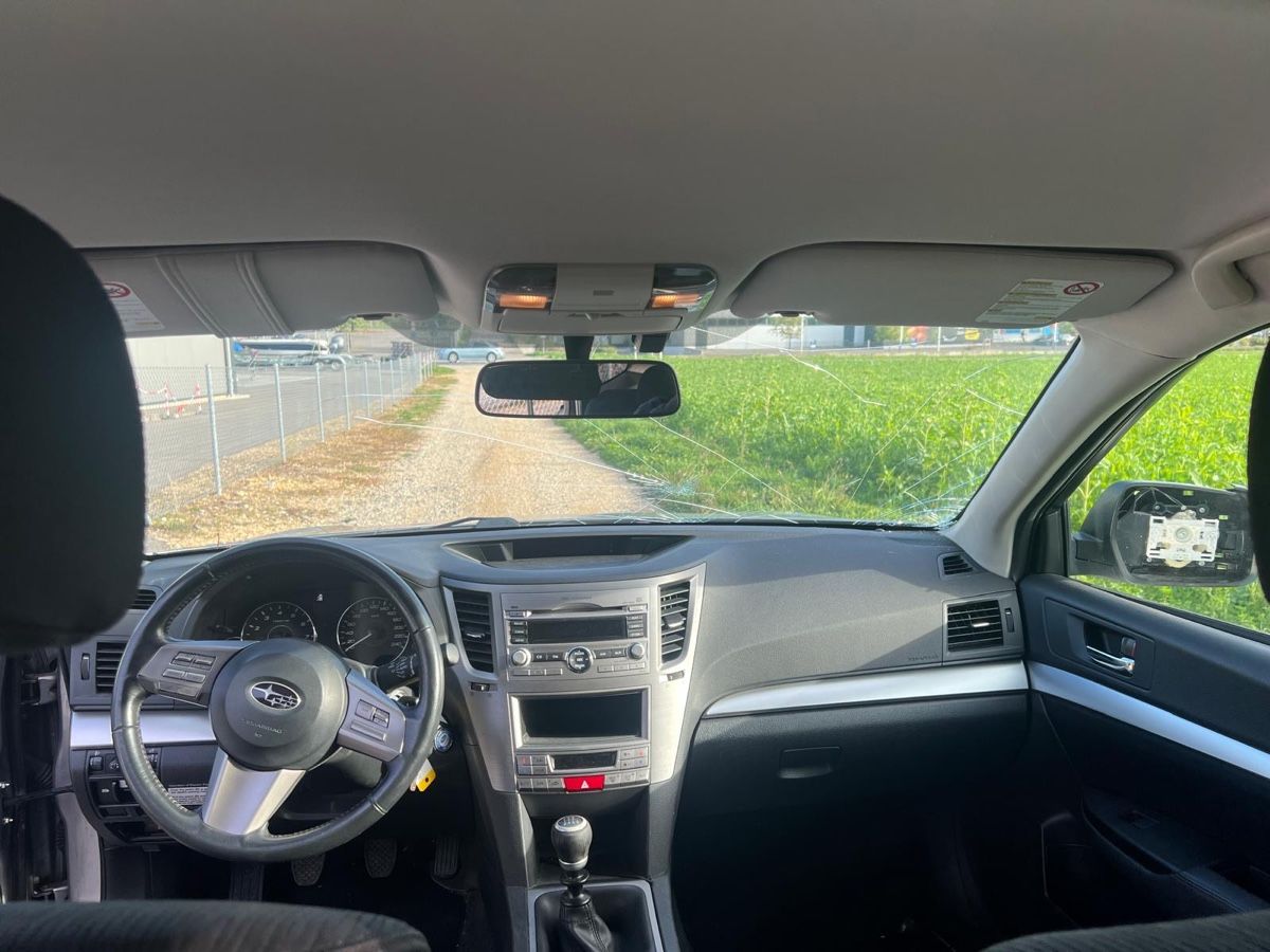 Subaru Autos: Subaru Legacy 2.0i AWD – D'occasion à Gals par aya_p7pd 4