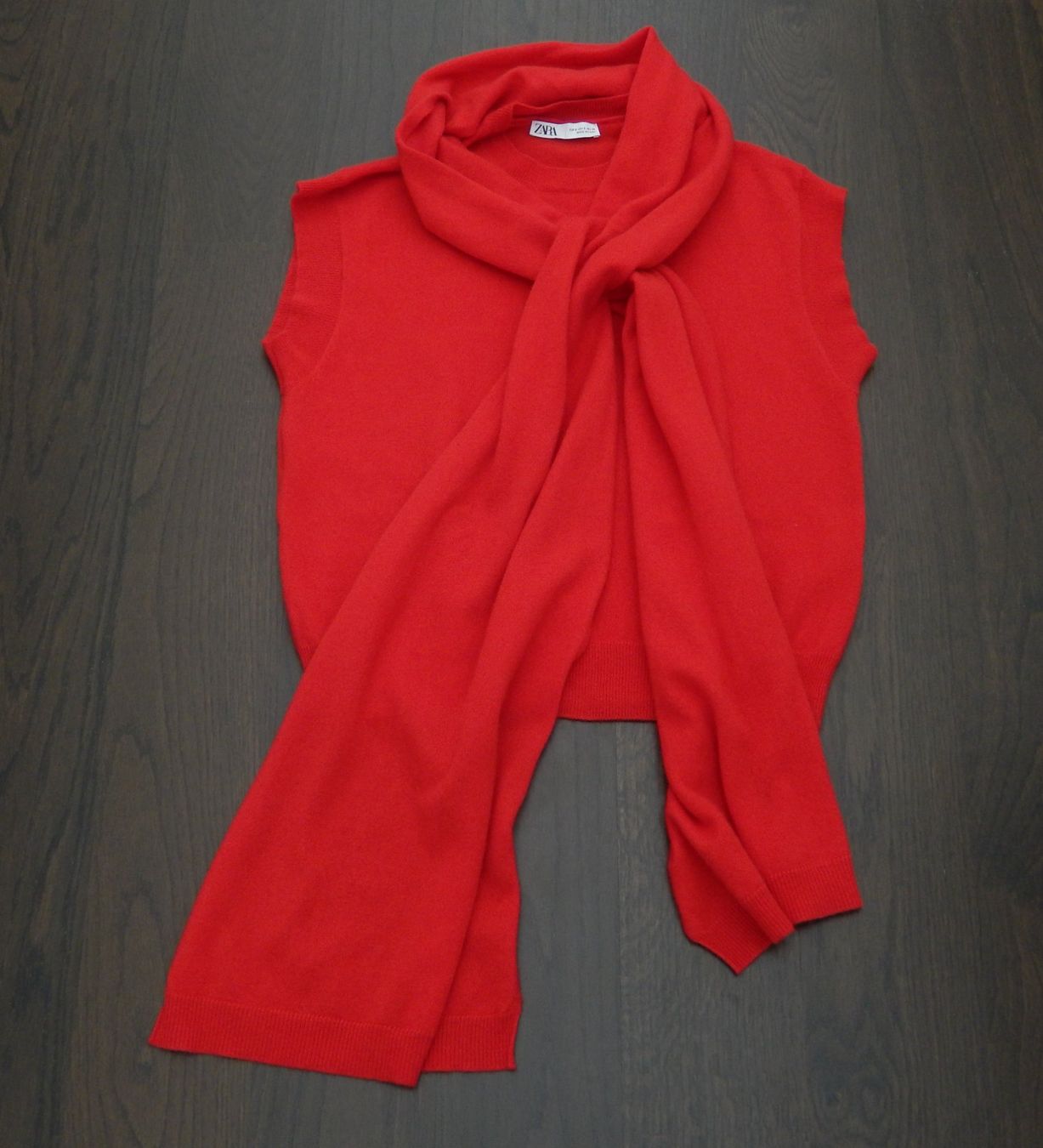 Zara Maglioni & Felpe: ZARA Pullunder mit Schal, 100% Kaschmir, Gr. S – Usato da Tuggen venduto da vivira 4