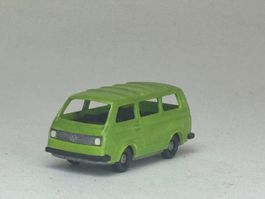GB- VW Bus T3 lindgrün