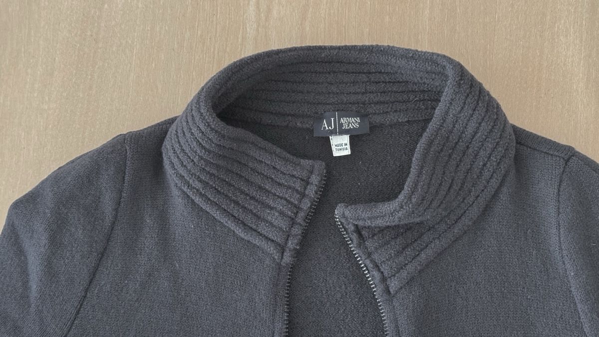 Armani Vestes: Strickjacke Armani Anthrazit – D'occasion à Basel par Ubud1 3