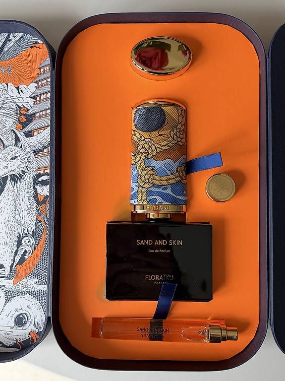 Parfums & Eau de Toilette: FLORAIKU Parfum – D'occasion à Frauenfeld par Jessy_kardakova 1