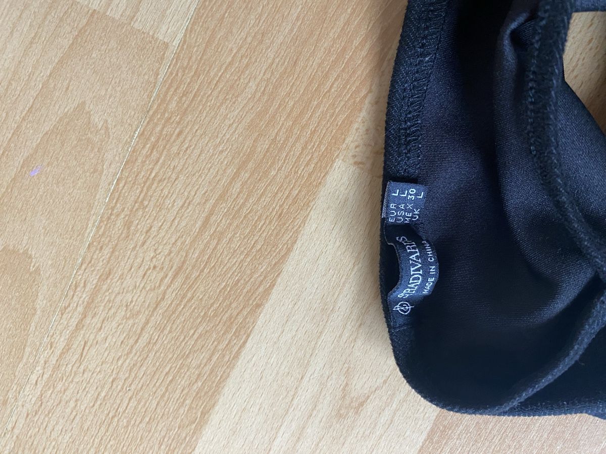 Stradivarius Top: Schwarzes Top von Stradivarius, Grösse L – Usato da Adelboden venduto da lar_8mbg 2