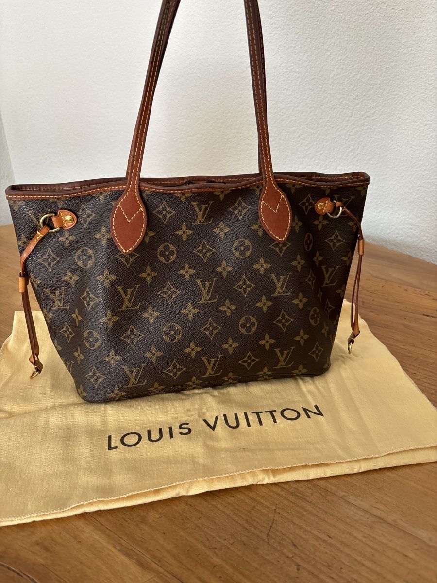 Louis Vuitton Borse: Louis Vuitton Neverfull PM Bag – Usato da Dietikon venduto da qia_s6qm