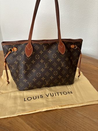 Louis Vuitton Neverfull PM Bag