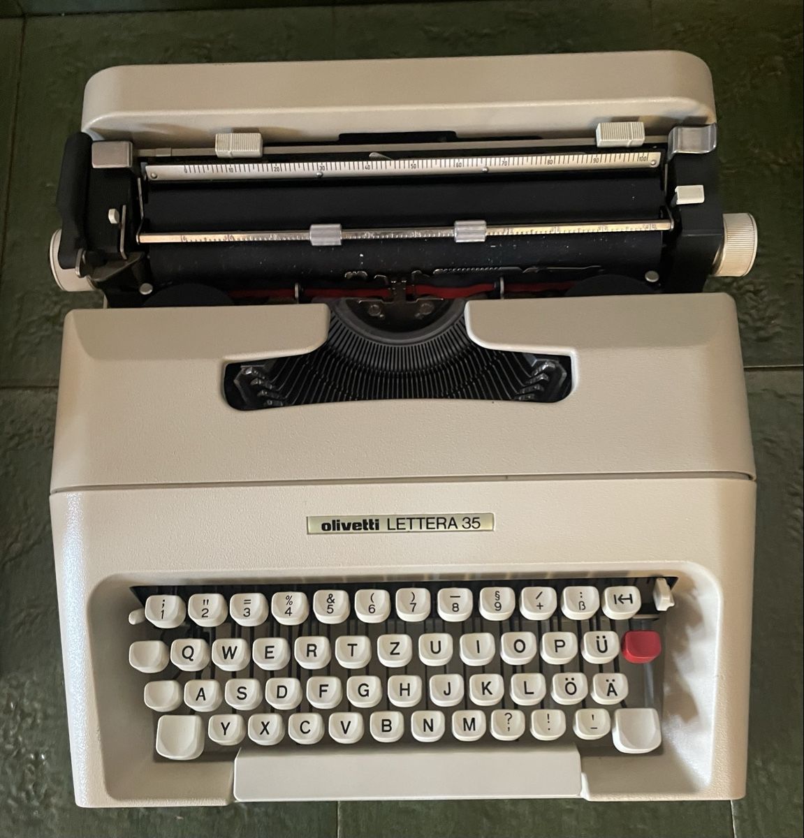 Olivetti Schreibmaschinen: Olivetti Lettera 35 – Gebraucht aus Altstätten SG von Nik2009