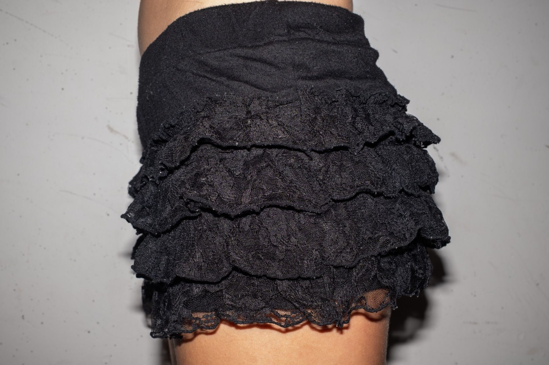 Pantaloni: Lace Shorts – Usato da Zürich venduto da ligr 3