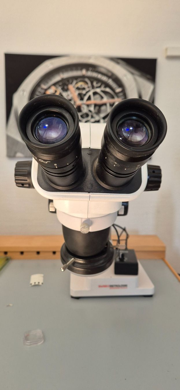 Mikroskopie: Microscope stéréoscopique binoculaire Swissmetrologie – Gebraucht aus Les Charbonnières von FHVJ88 1