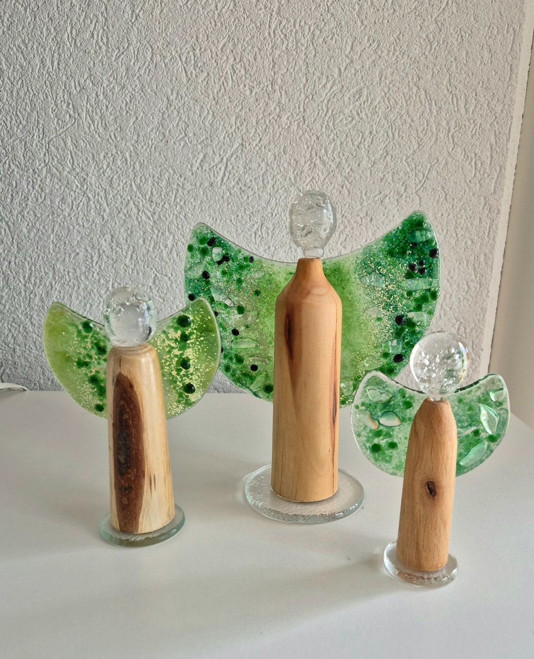 Tutte le decorazioni: 3 hübsche Glasengel mit Holzkörper, Unikate – Usato da Obermumpf venduto da trudiundrolf