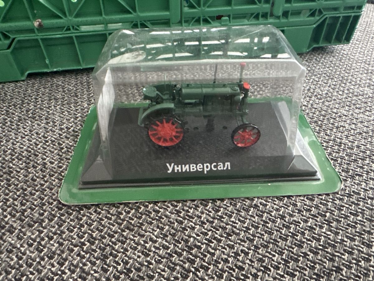 Traktoren: Universal U-2 1940, Modellauto Traktor – Neu (gemäss Beschreibung) aus Sennwald von HARO-Import 1