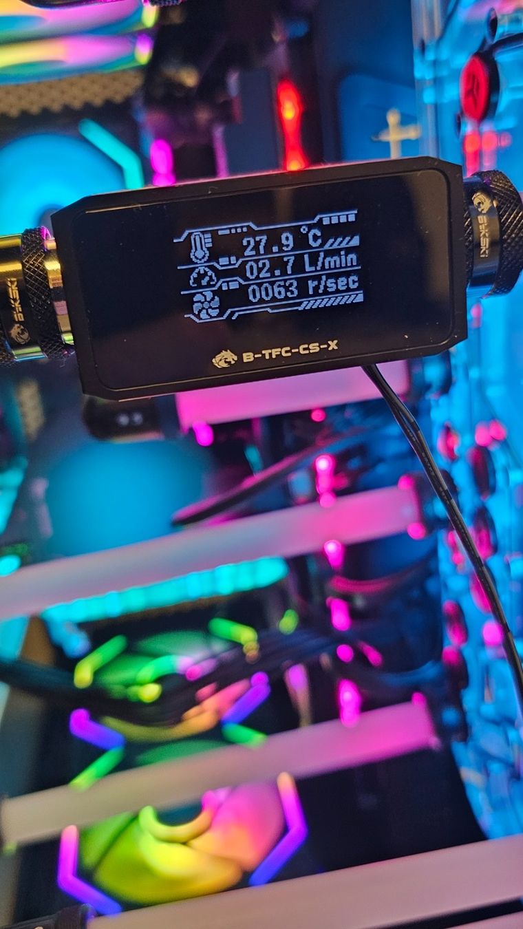 PC: Highend Gaming System mit custom Wasserkühlung – Usato da Buchs AG venduto da msb05 9