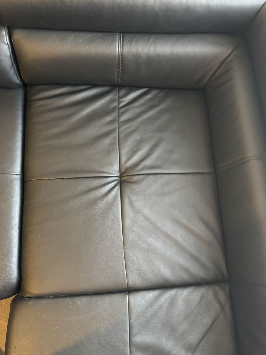Divani: Ecksofa Kunstleder schwarz mit Gebrauchsspuren – Usato da Bern venduto da Sa__lee 3
