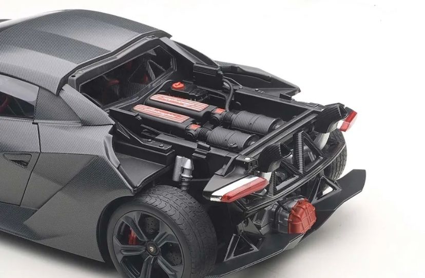 Lamborghini Modellini d'auto: Lamborghini sesto elemento 1:18 – Nuovo e nell'imballaggio originale da Schänis venduto da retail_rover 5