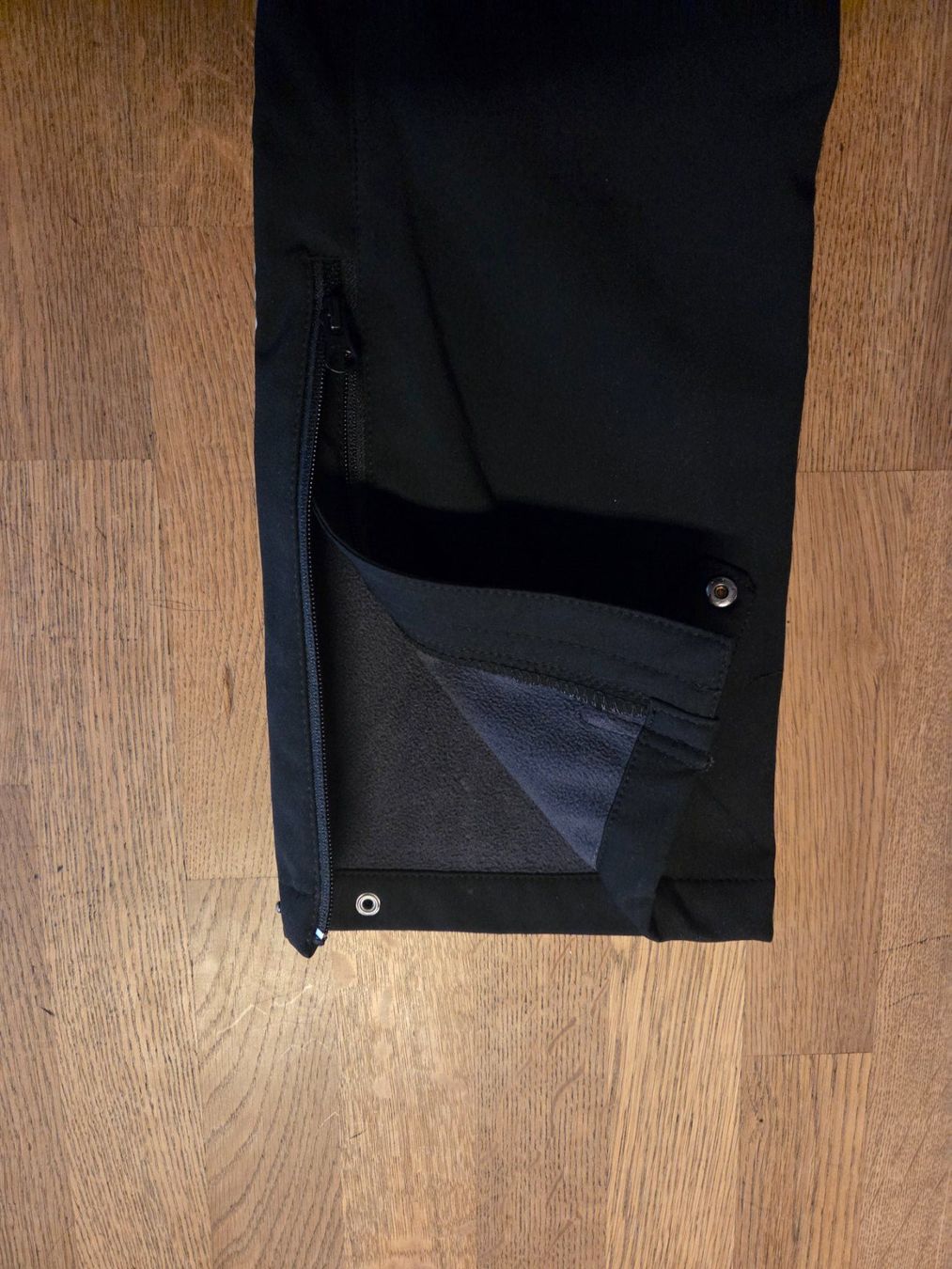 Icepeak Pantaloni: Icepeak Softshell-Skihose schwarz Grösse 48 – Usato da Langnau i. E. venduto da Muellers3 5