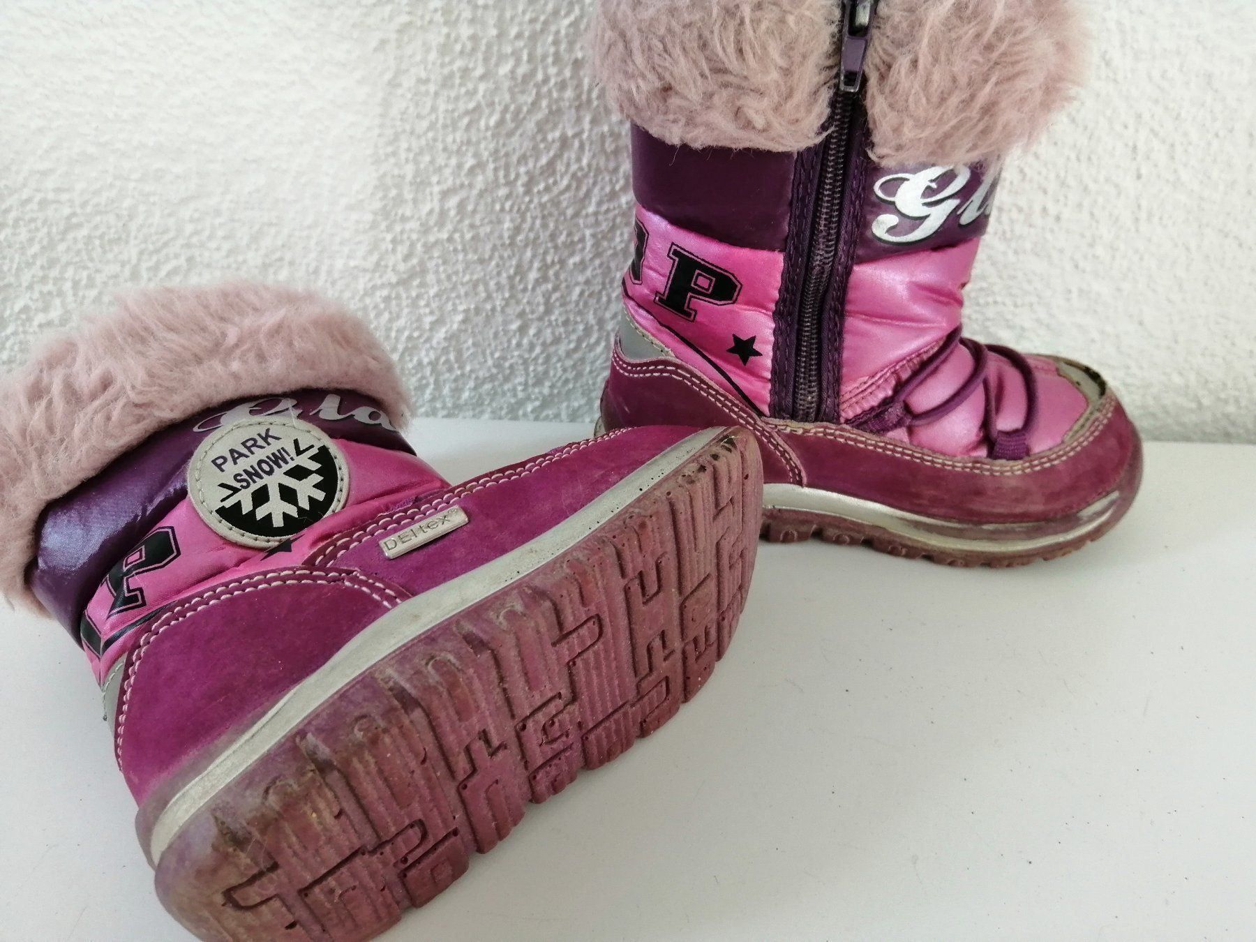 Scarpe per ragazze: Winterstiefel Boots  Mädchen Grösse 20 – Usato da Aeschi (SO) venduto da clementinli 1