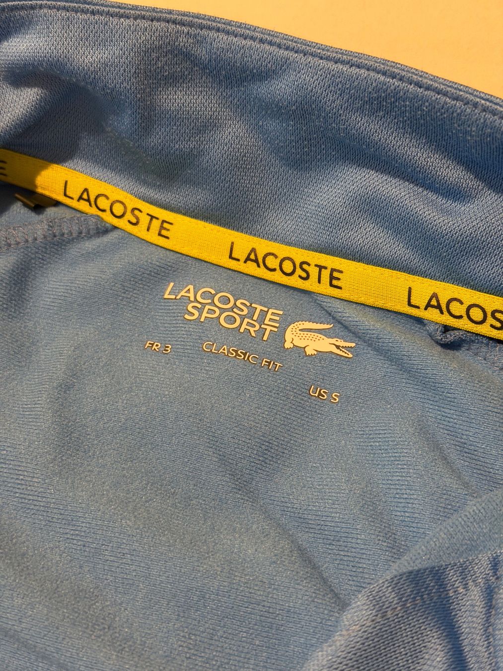 Lacoste Giacche: Lacoste Trainingsjacke, hellblau, neuwertig, Grösse M – Usato da Bülach venduto da rahu3 3