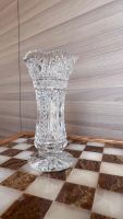 Kristall Blumenvase geschliffen mit Sternmuster, H 20 cm