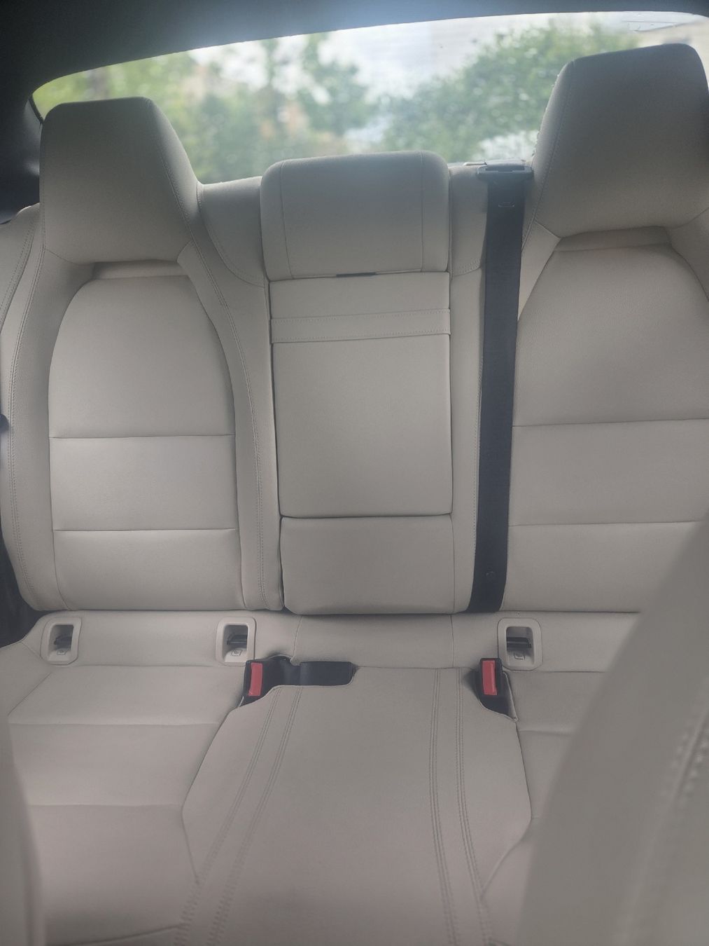 Mercedes-Benz Automobili: Mercedes CLA250 4 MATIC AMG Line – Usato da Luzern venduto da ant_ksq5 6