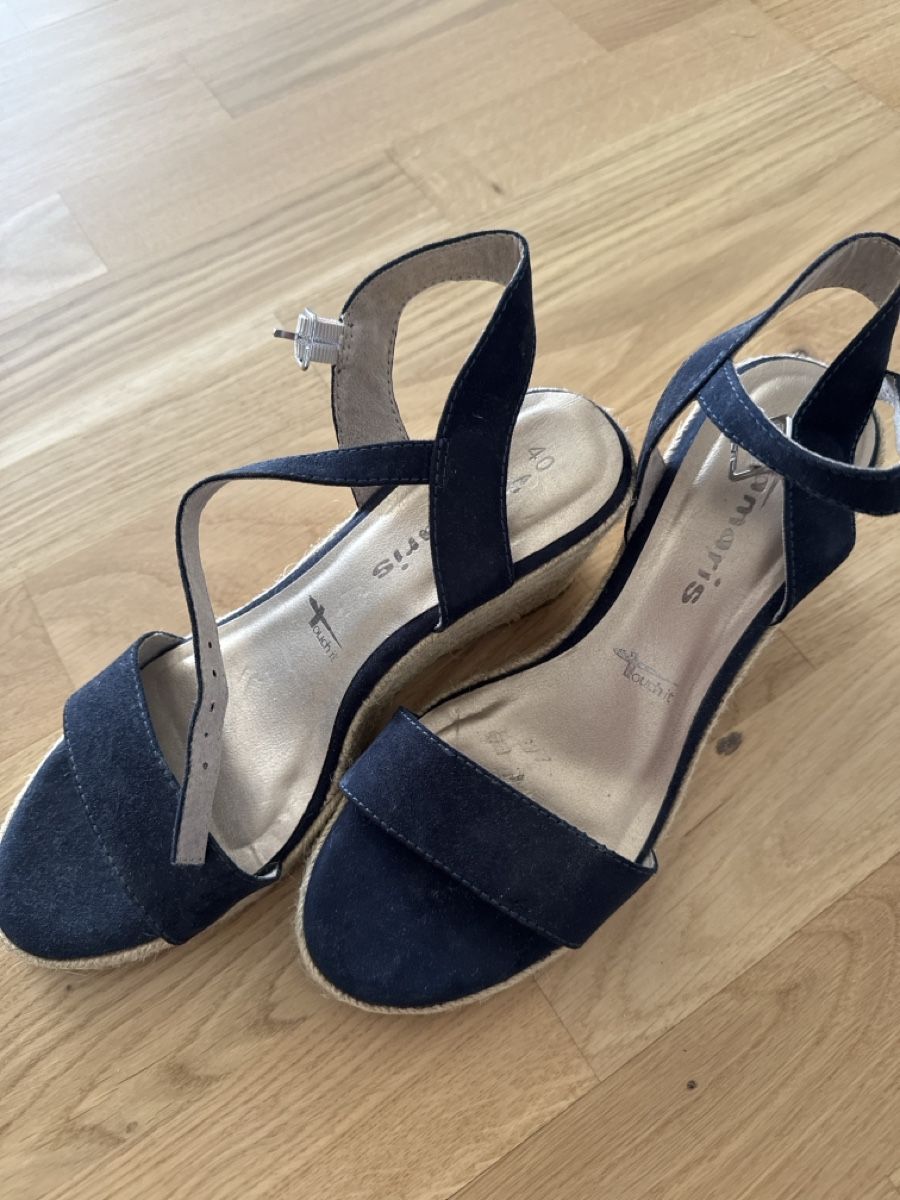 Scarpe da donna: Tamaris Plateau Schuhe – Nuovo (secondo la descrizione) da Hunzenschwil venduto da mila012