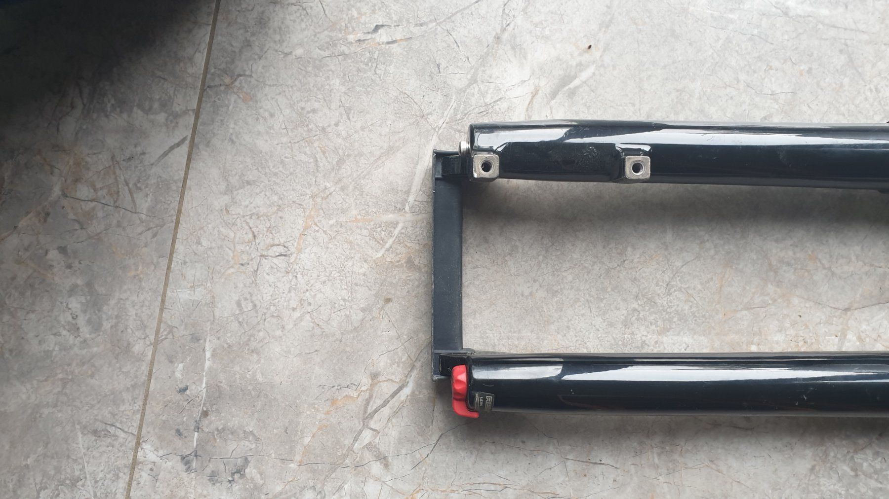 Manitou Sonstiges Radsport Zubehör: MTB Federgabel MANITOU SKAREB – Gebraucht aus St. Gallen von  3