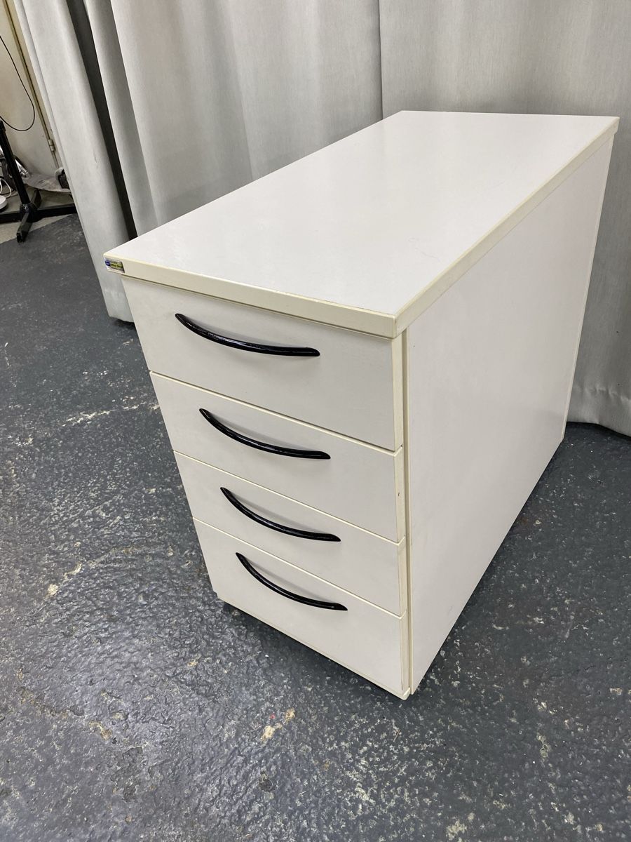 Commodes: Schubladenkorpus  – D'occasion à Hägglingen par Karin0802 3