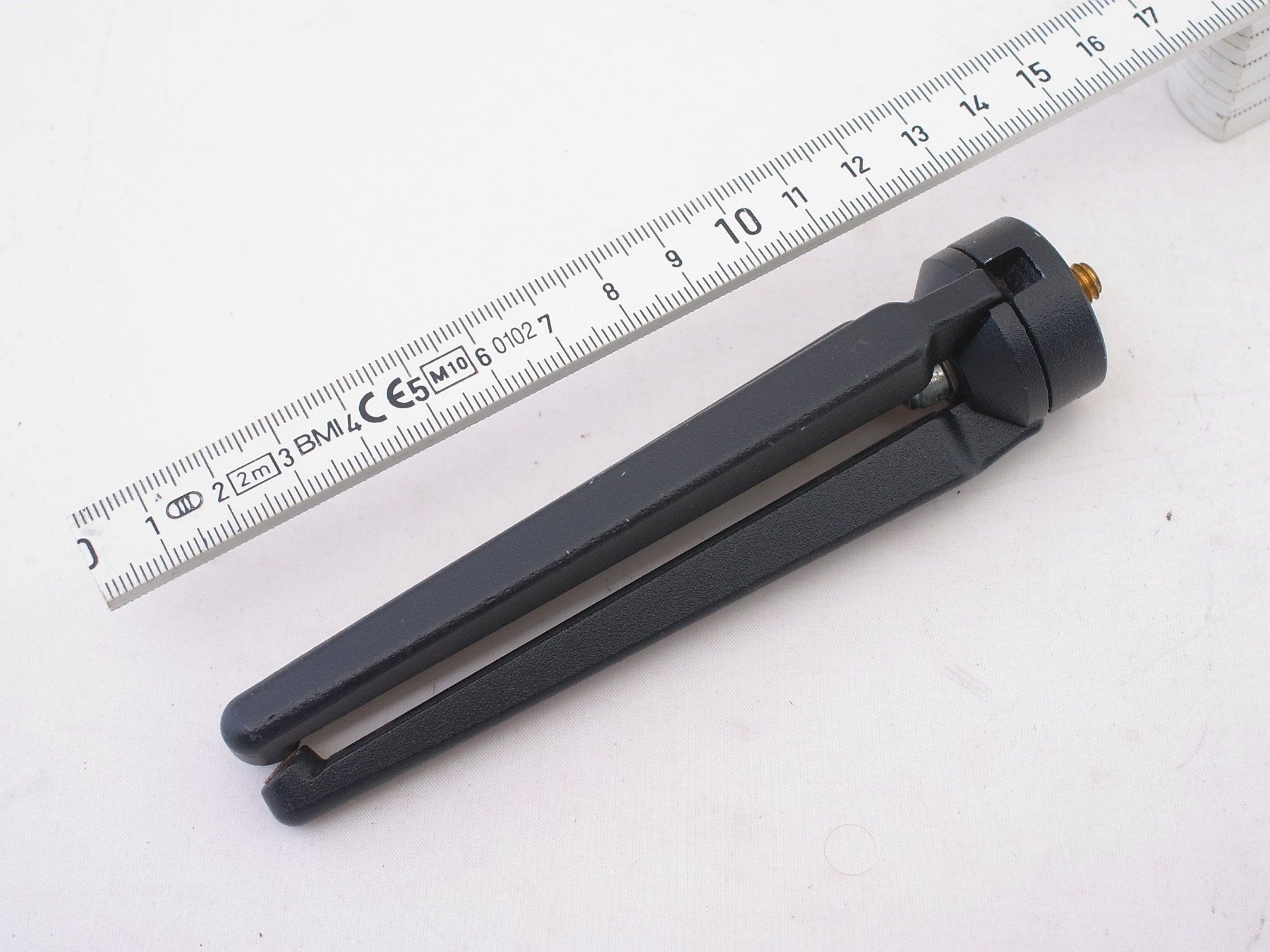 Manfrotto Treppiedi & Teste: Manfrotto Mini Stativ & Hama Kugelkopf 1/4" – Usato da Zürich venduto da dnk_nrd8 4
