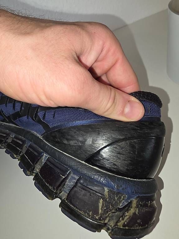 Scarpe da uomo: ASICS GEL-Quantum 360 I Taille 44 – Usato da Pully venduto da fer_8lm6 2