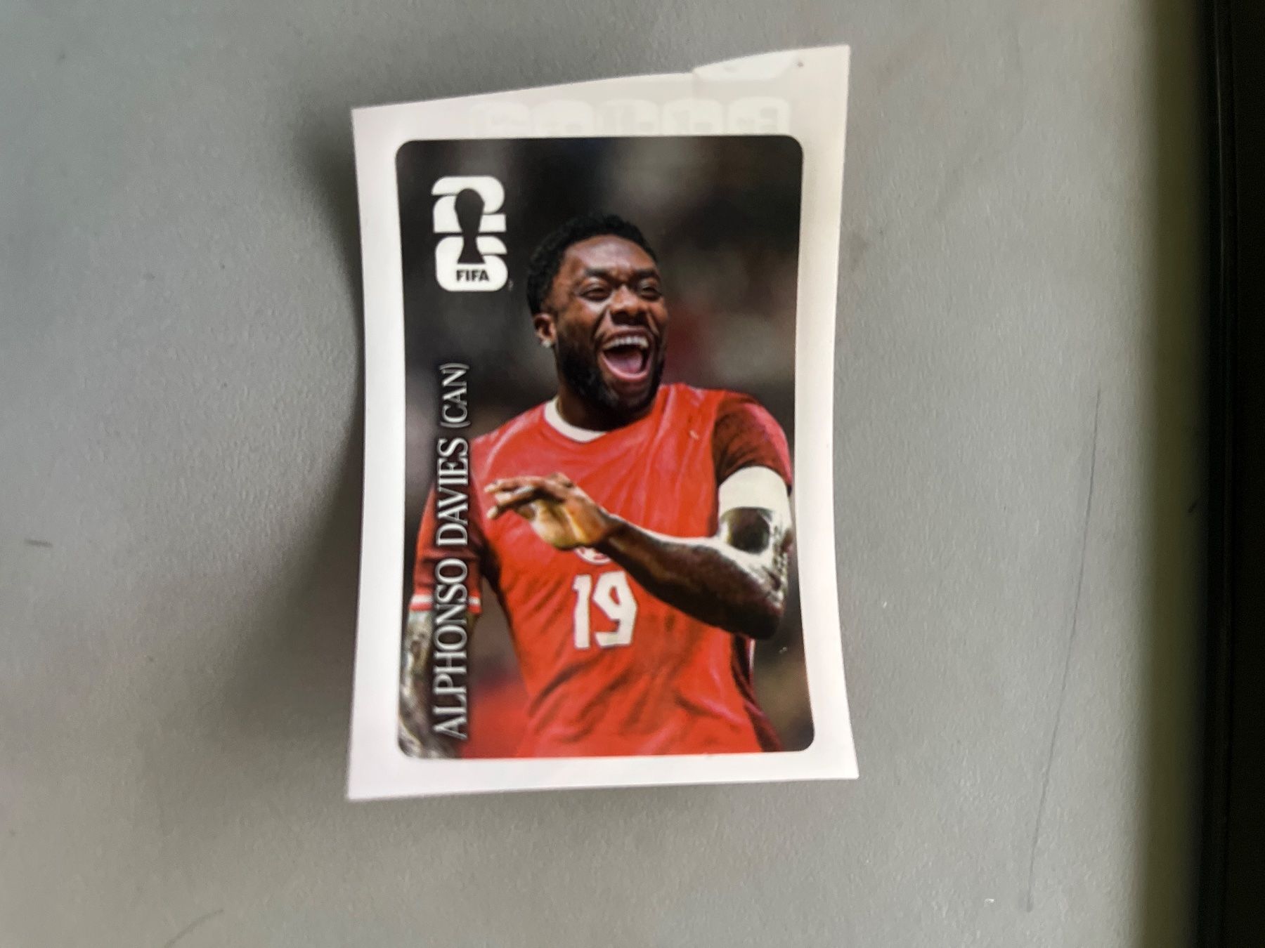 Panini Carte collezionabili: Coca Cola Panini Alphonso Davies – Nuovo e nell'imballaggio originale da Glashütten venduto da Glanzhaus