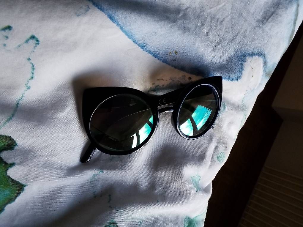 Occhiali & Lenti: Cateye Sonnenbrille Grün/Violette Reflexion – Usato da Bern venduto da Bluepop