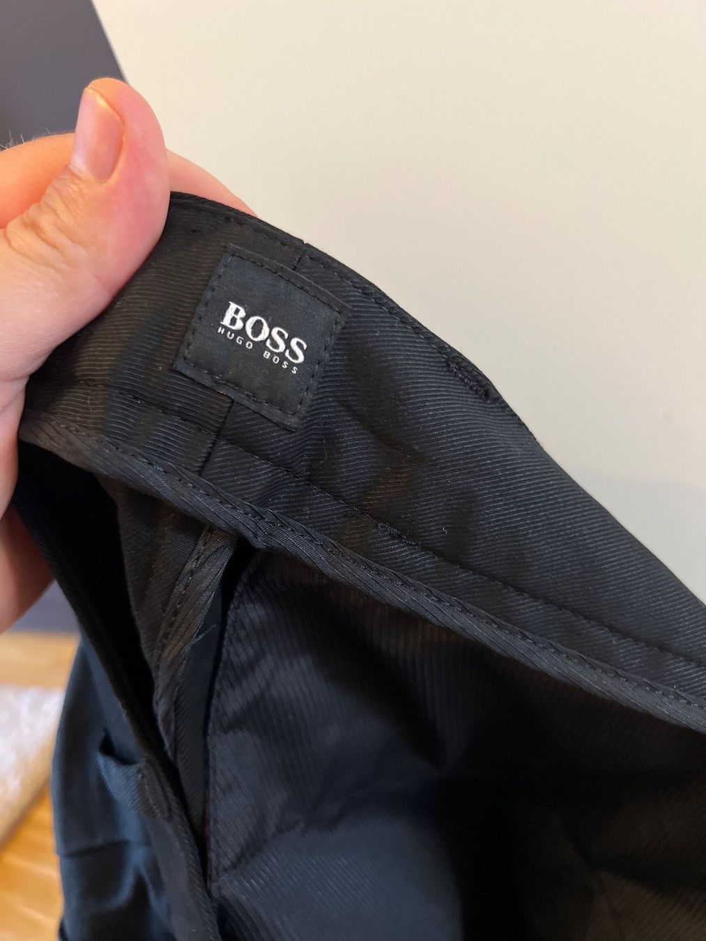 Hosen: Hugo Boss Herren Hosen 48 – Gebraucht aus Menzingen von Dali2504 3