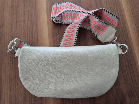 Tasche Bauchtasche Leder beige mit buntem Gurt 