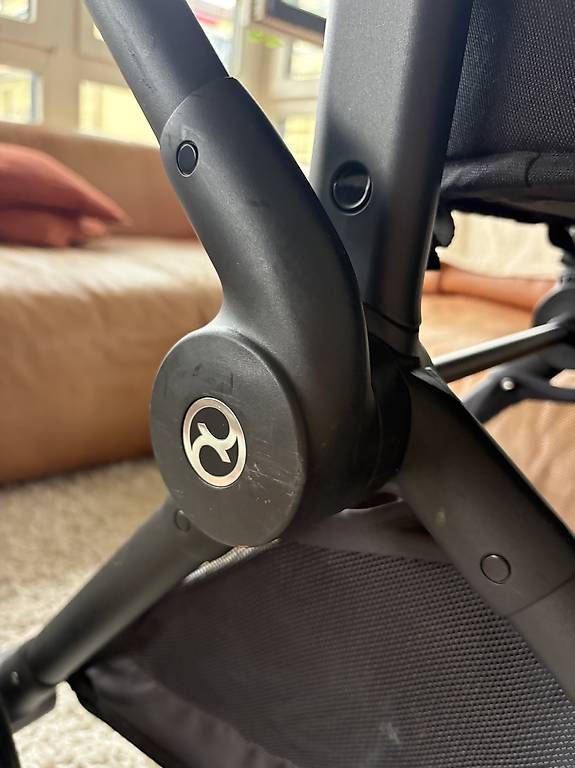 Cybex Carrozzine: Cybex EOS Lux Stroller with sports sit and cot – Usato da Zürich venduto da Marianavalente 3