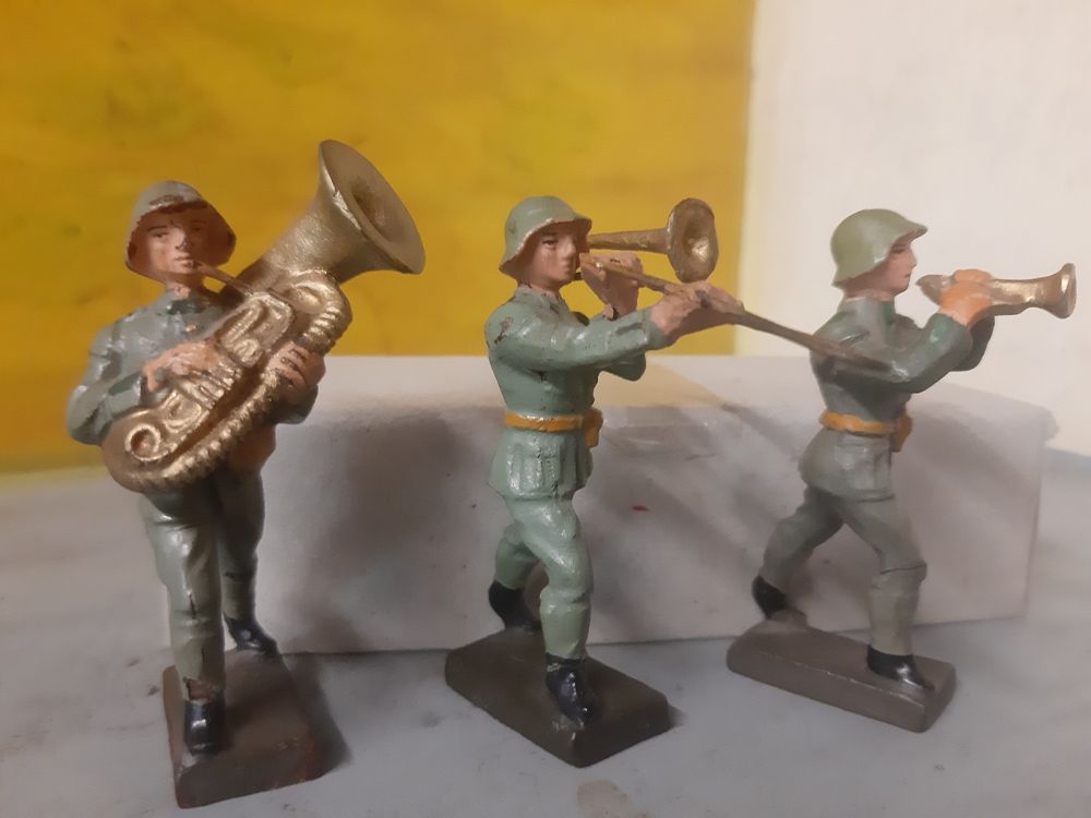 Jouets: 3 musiciens suisses Lineol – D'occasion à Monthey par Jmbois 2