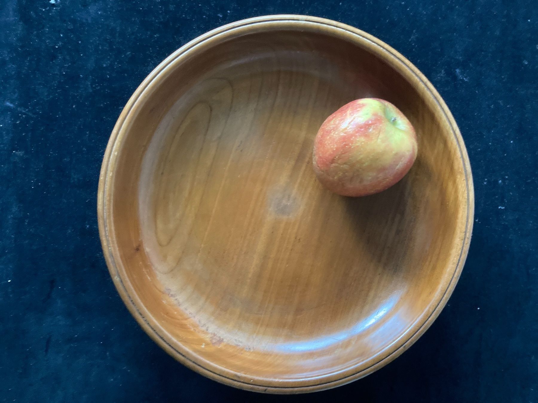 Ciotole: Schöne Früchte- Schale aus Holz – Usato da Zürich venduto da Chaeffeler 1