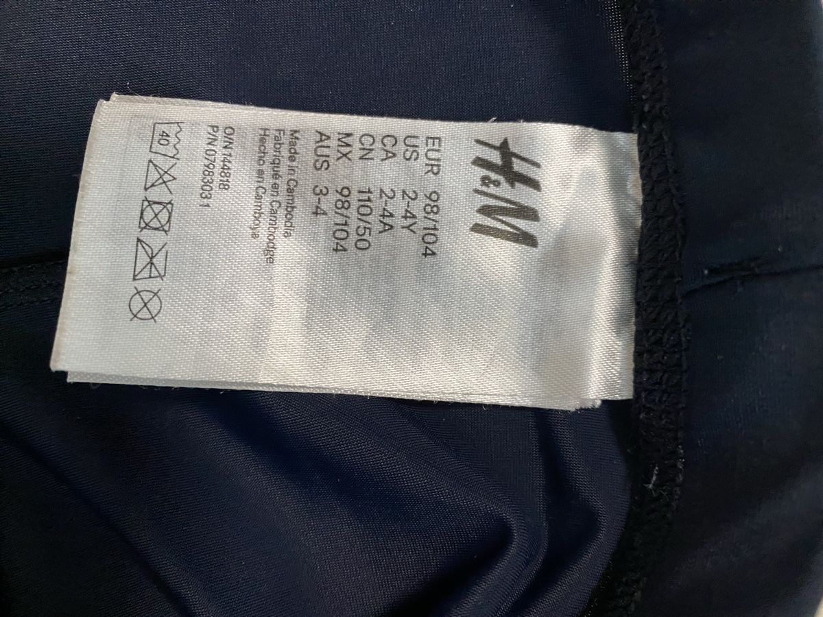 H&M Costumi da bagno: Badehose dunkelblau H&M Grösse 98/104 – Usato da Neerach venduto da ne11a 2